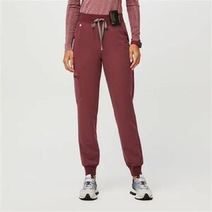NWT FIGS High Waisted Zamora Jogger Scrub Pants - XXS - Dark Cherry Red